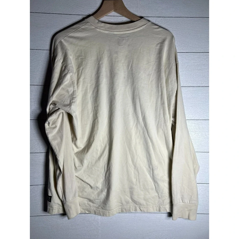 Levi's Men's Medium Cream White Long Sleeve T Shirt Skull Lion Graphic